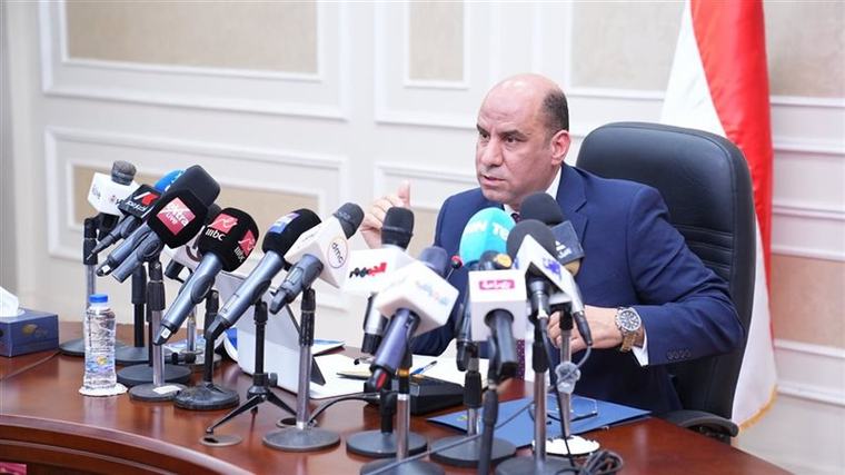 وزير العمل للصحفيين: انخفاض نسبة البطالة من 13% عام 2014 إلى 5.8% الآن