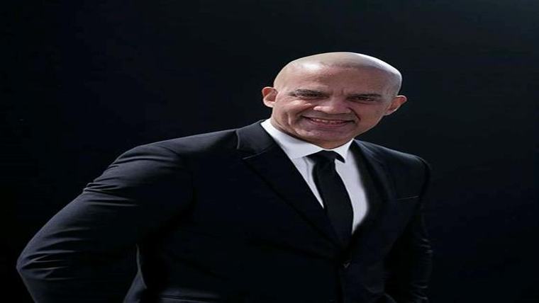 لماذا أصبح السادات أعظم رئيس في القرن العشرين؟!