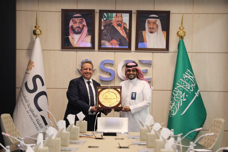نقيب المهندسين يلتقي رئيس الهيئة السعودية للمهندسين لبحث تعزيز التعاون وفتح آفاق جديدة للشراكة والتكامل المهني