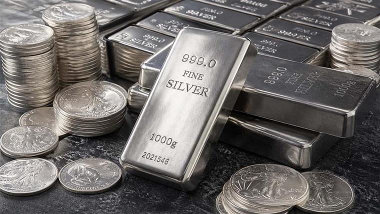 أسعار الفضة تفقد 3 جنيهات محليا للجرام وتتراجع 1.4% عالميا خلال أسبوع