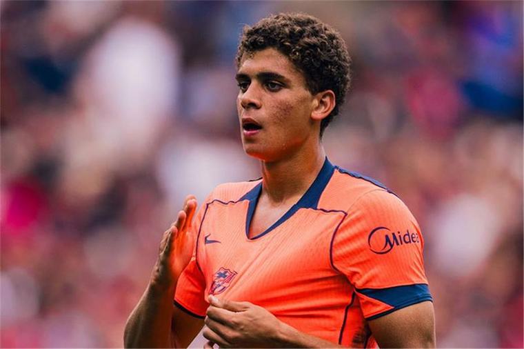 برشلونة أتلتيك يعلن أرقام لاعبيه الموسم الحالي .. قرار مثير بشأن حمزة عبد الكريم